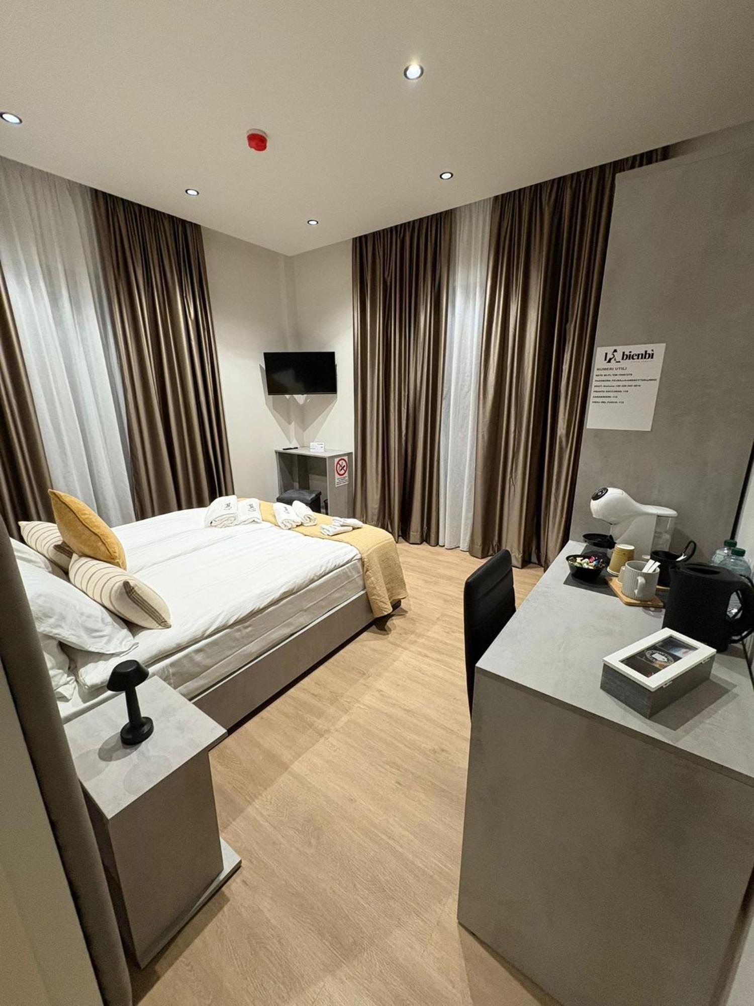 Labienbi' Hotell Cosenza Eksteriør bilde