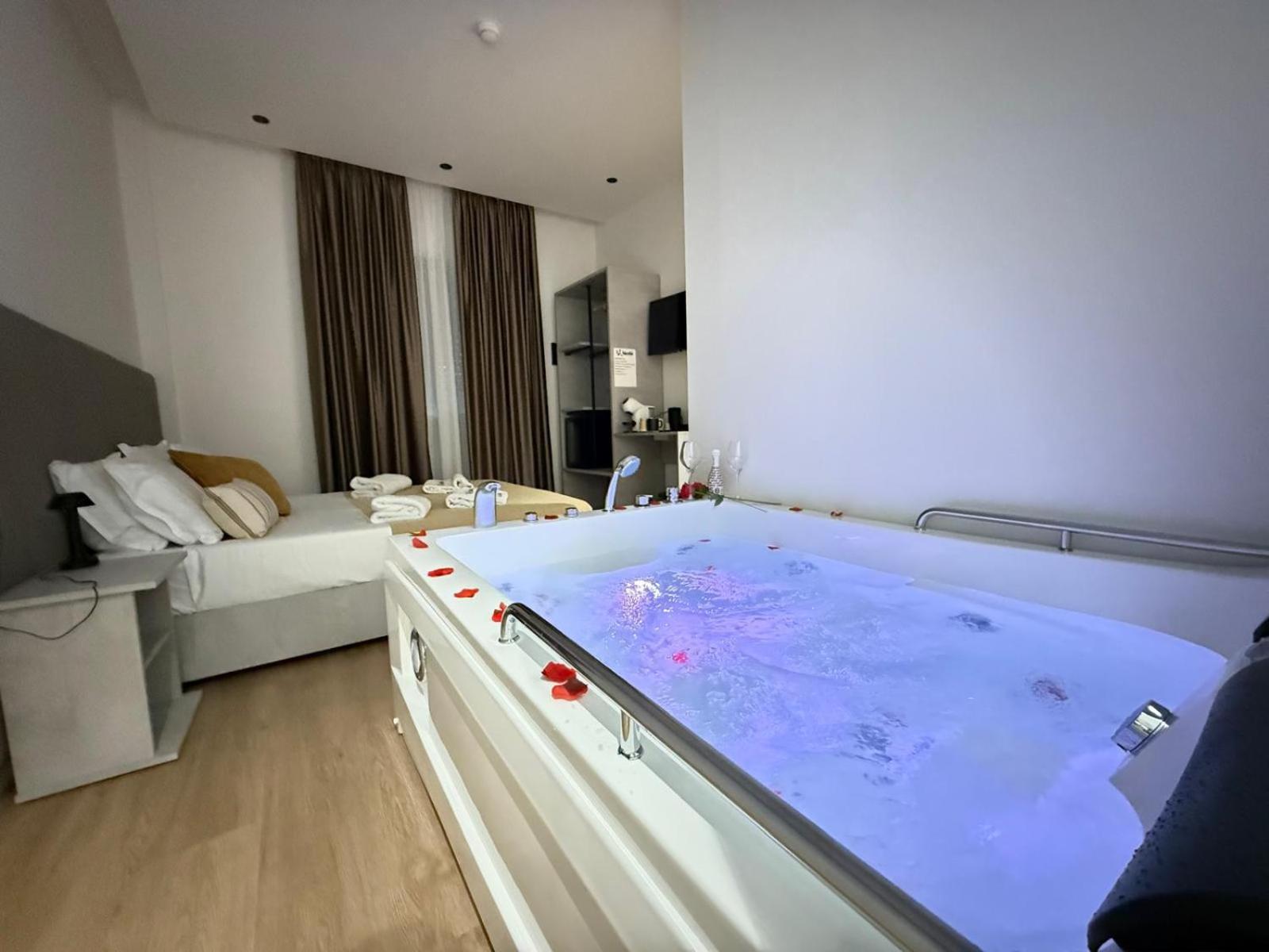 Labienbi' Hotell Cosenza Eksteriør bilde